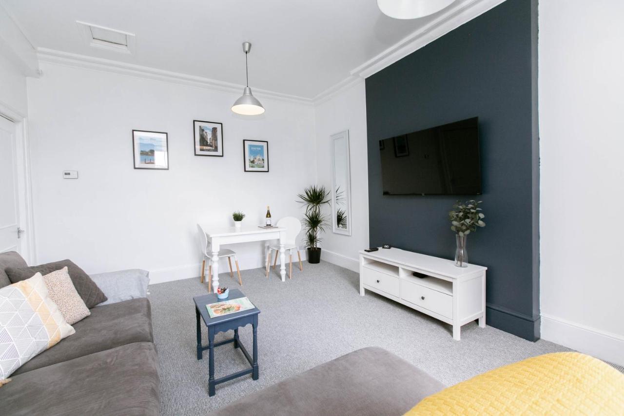 Spacious Apartment, Free Parking, Central Location Near To Uni, Hospital, Town Exeter Exterior foto